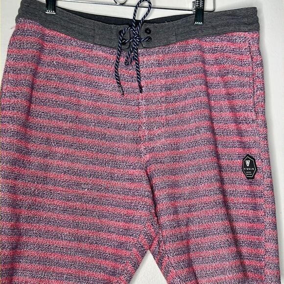 Men's Vissla Multicolor Striped Shorts L Pockets Beach Surf Activewear - Picture 3 of 11